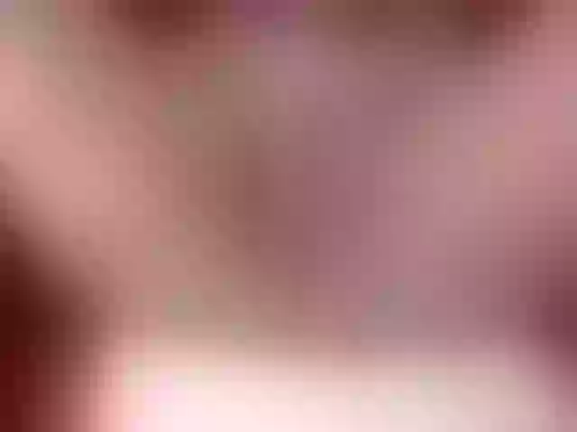 Live sex webcam photo for lilyhung50 #241068598