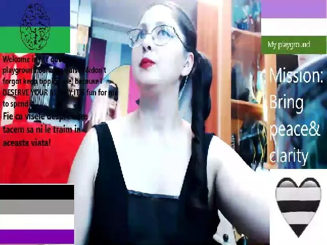 Live sex webcam photo for ImperatrizaS #263353446