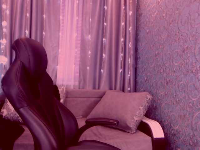 Live sex webcam photo for Infinitely2 #241087232