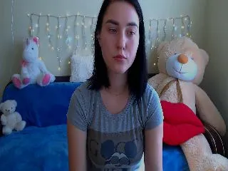 Live sex webcam photo for JenniferGill #251861590