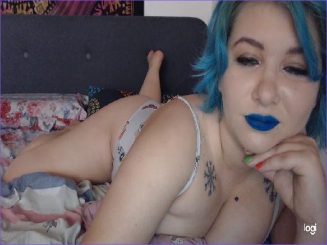 Live sex webcam photo for GoddessEmma #253376839