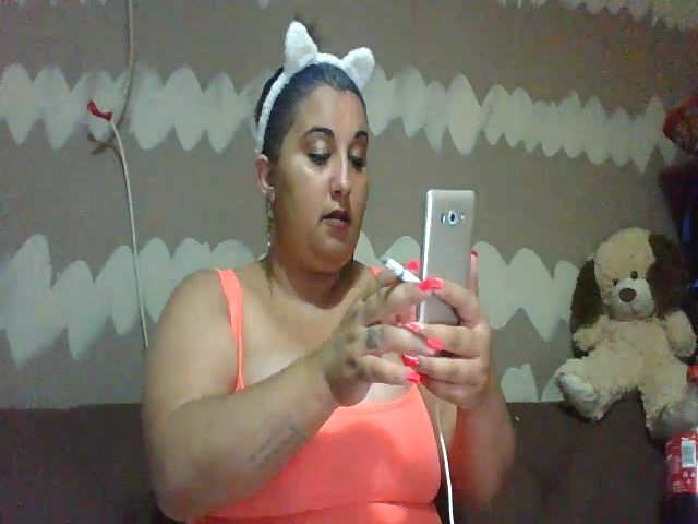 Live sex webcam photo for BigBreastsMia #256035808