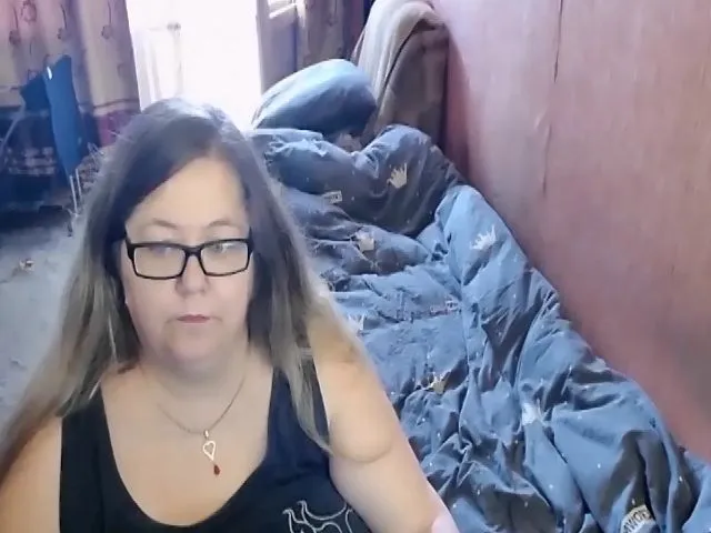 Live sex webcam photo for HotXXXGirl1 #256153505