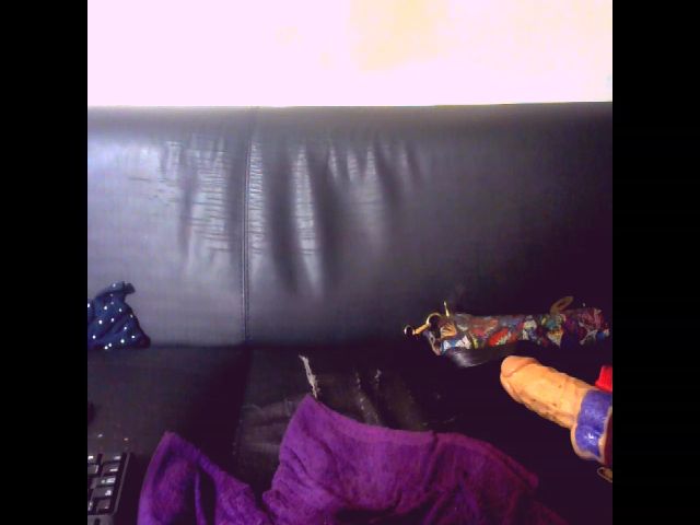 Live sex webcam photo for Sexygeny #257609554