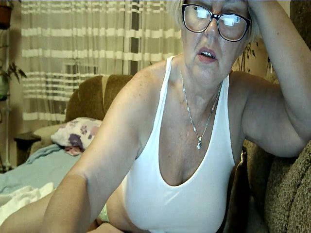 Live sex webcam photo for Mature_Margoo #257150230