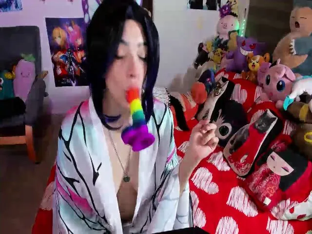 Live sex webcam photo for Sara_Skys #252406628