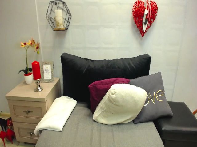 Live sex webcam photo for LaylaFantasy #259976563