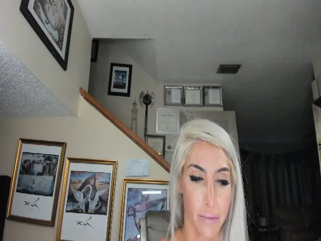 Live sex webcam photo for ADRIANA_FOX #255813847