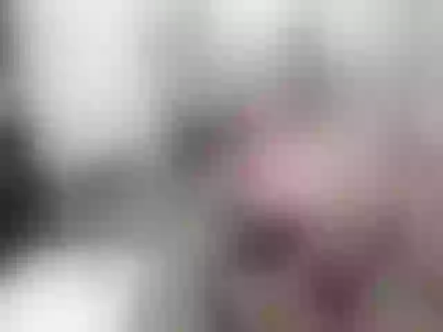 Live sex webcam photo for LorianeLinda #261260367