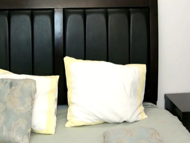 Live sex webcam photo for Marissa_Cute #256231209