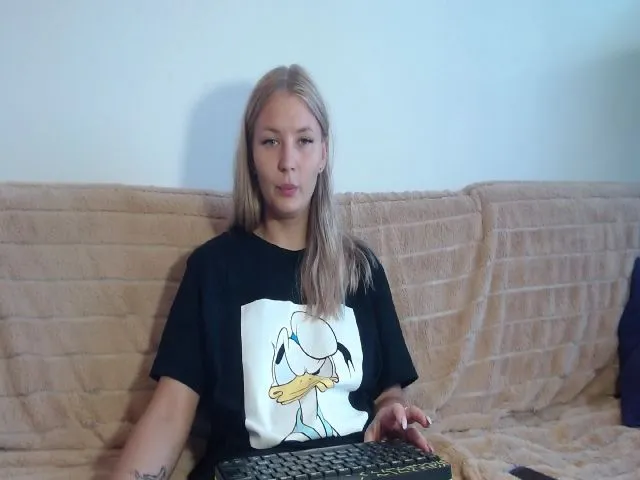 Live sex webcam photo for UrBlack_Kitty #257333094