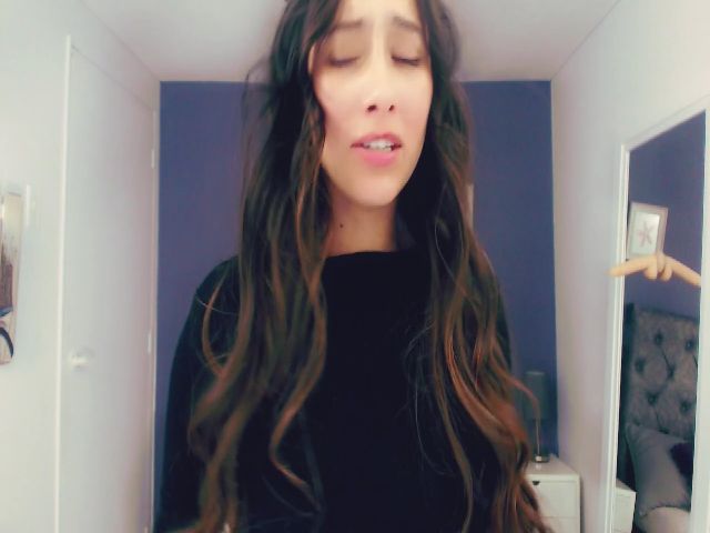 Live sex webcam photo for anniesclub #255826284