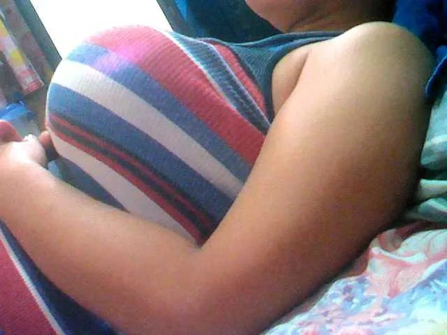 Live sex webcam photo for BarbieBigTits #241200345