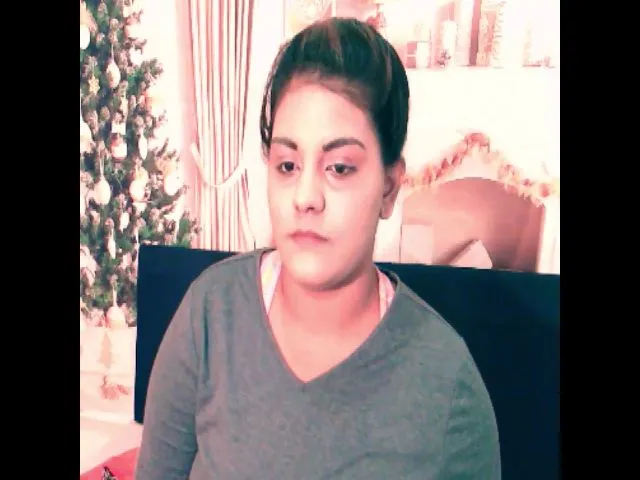 Live sex webcam photo for Sexyindianzn #263205617