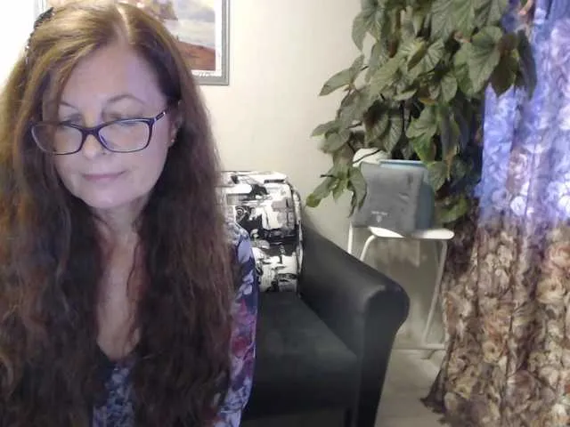 Live sex webcam photo for HelenBerg #258257243