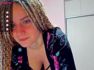 Live sex webcam photo for DiamondKay #287973713