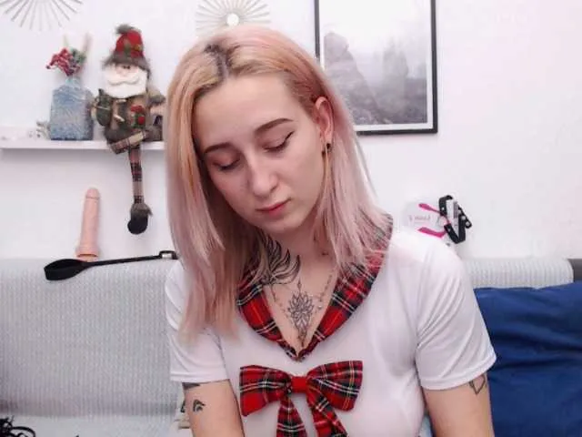 Live sex webcam photo for LadyMoonLight #241122497