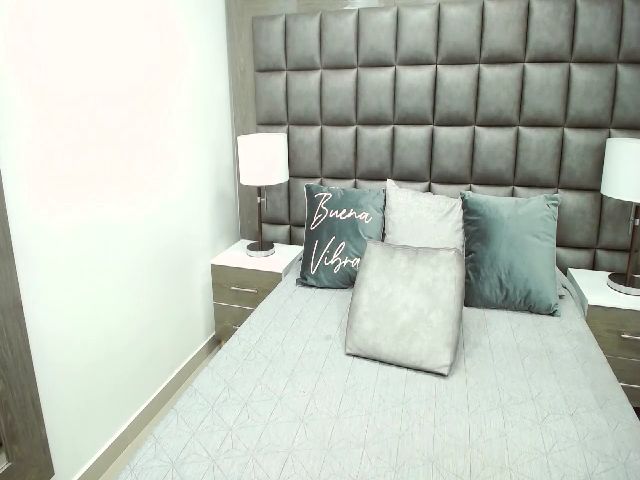 Live sex webcam photo for Sofyaa #262140462