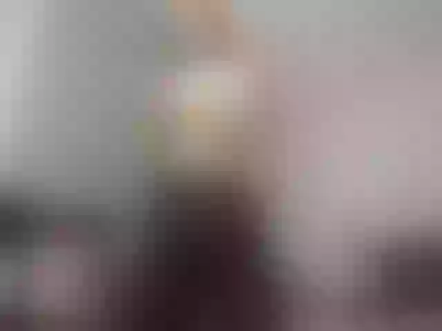 Live sex webcam photo for Bustycharms #258361892