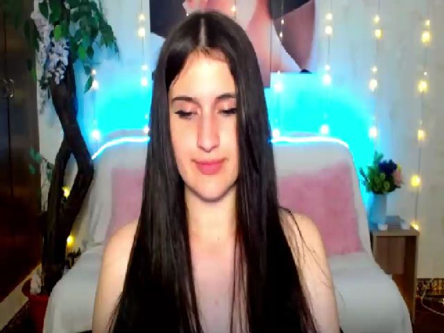 Live sex webcam photo for BennetLorin__ #252690511