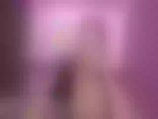 Live sex webcam photo for PtiMermaid #254407795