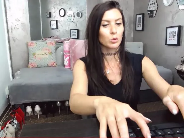 Live sex webcam photo for Afroditha_ #254104478