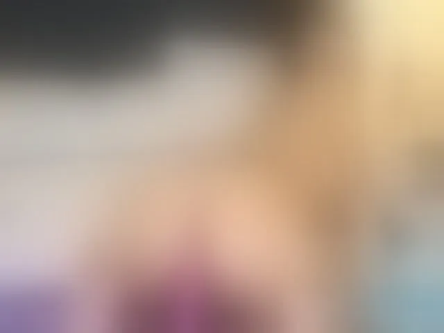 Live sex webcam photo for GeniBae #254375525