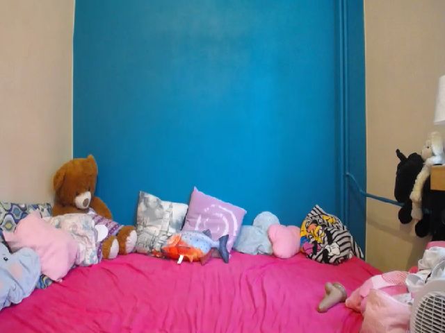 Live sex webcam photo for NADINNNE #262670309