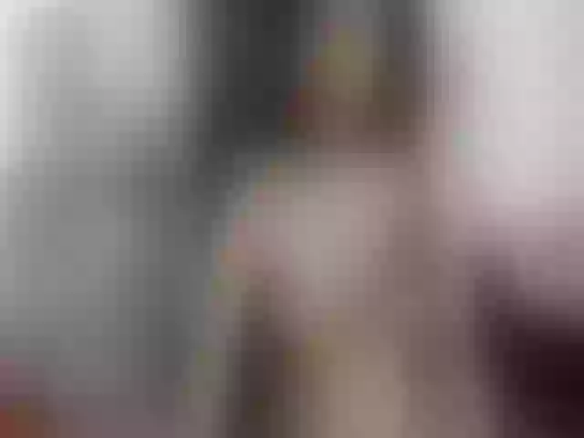 Live sex webcam photo for Cherrycute666 #261560409