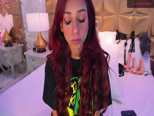 Live sex webcam photo for CandyLaw_ #256264539