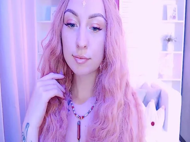 Live sex webcam photo for KristyBella69 #252735703