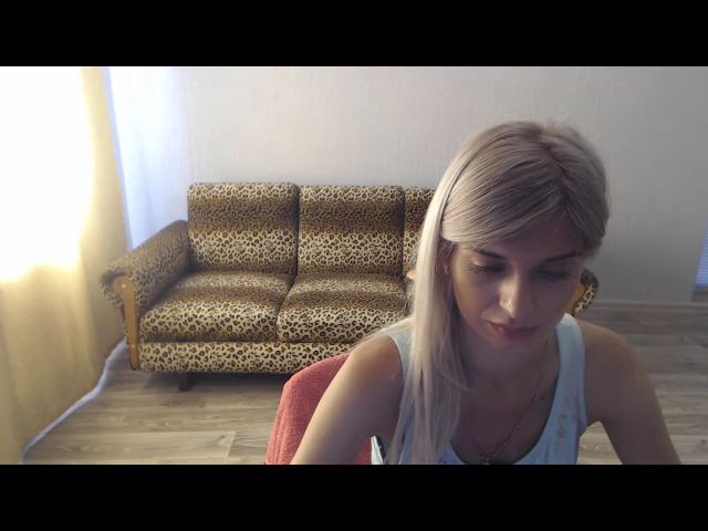 Live sex webcam photo for SexyBeatriice #256738145