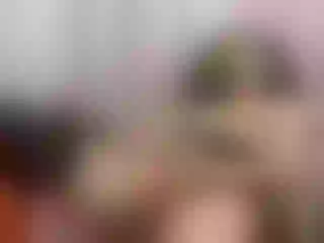 Live sex webcam photo for ElianaKin #245605908