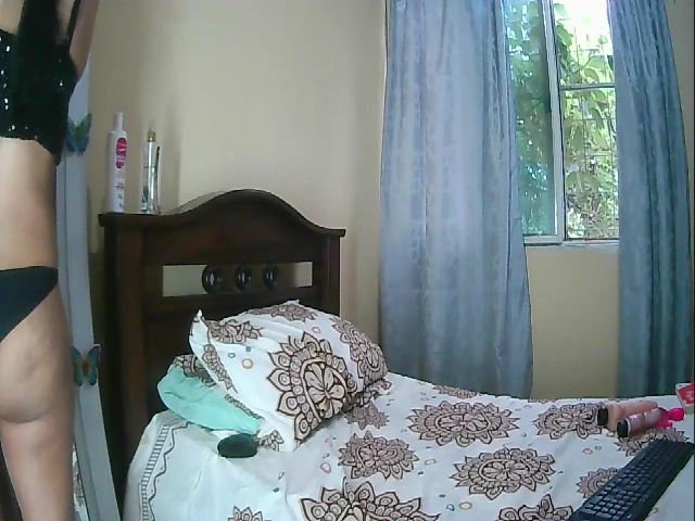 Live sex webcam photo for Wandadrake #252908207