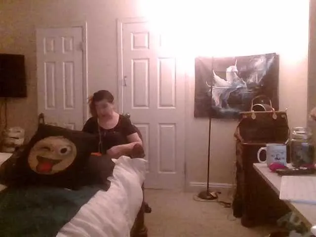 Live sex webcam photo for Italya1966 #240976509