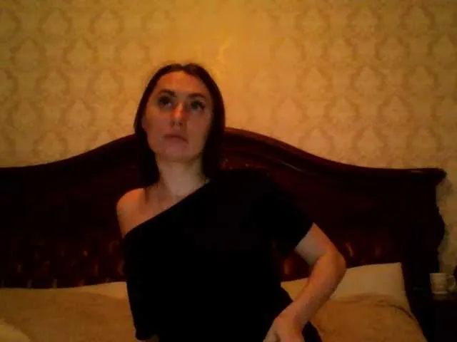 Live sex webcam photo for TrickyHare #240892201