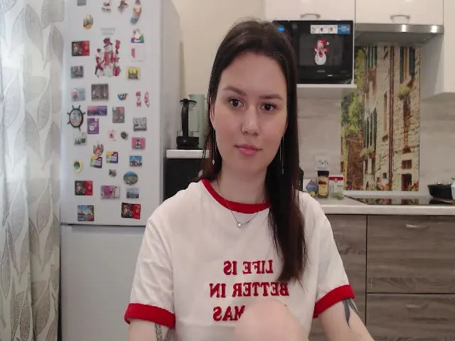 Live sex webcam photo for WonderXGirlXX #263633764