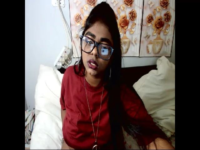 Live sex webcam photo for Indian_FireXX #257393842