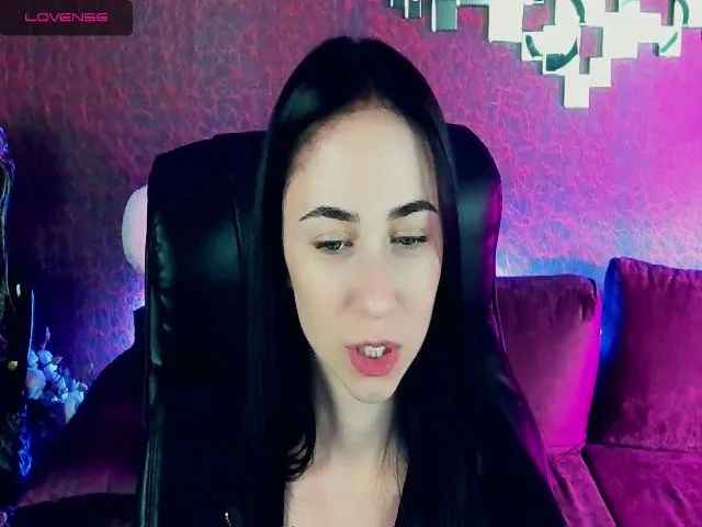 Live sex webcam photo for MilkaBabyDoll #257725946