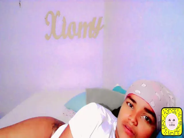 Live sex webcam photo for xxiomy_ #265610098