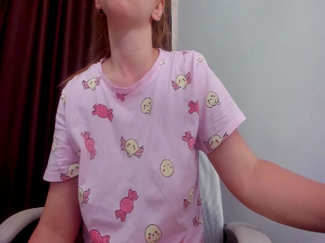 Live sex webcam photo for Bbyemma #252990995