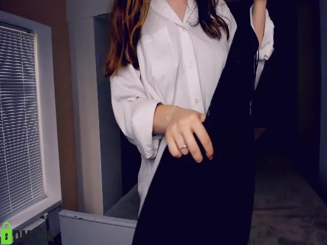 Live sex webcam photo for VellaB #252488581