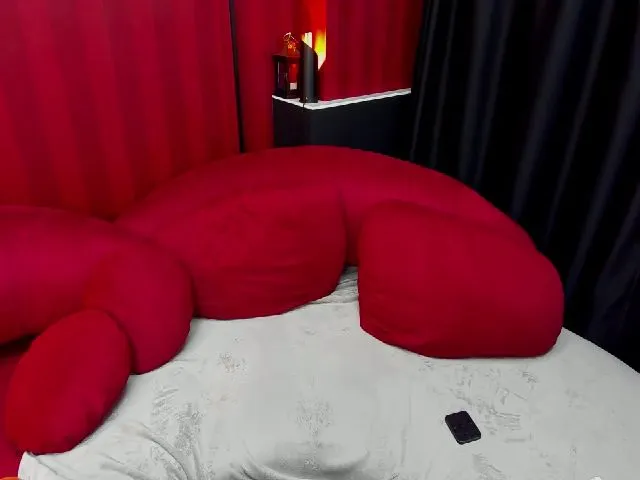 Live sex webcam photo for BestCamGirll #256954701