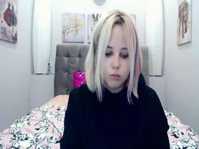 Live sex webcam photo for Helokit #259149915