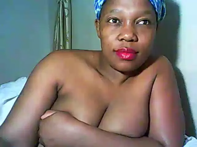 Live sex webcam photo for AfriPrincess #260975557