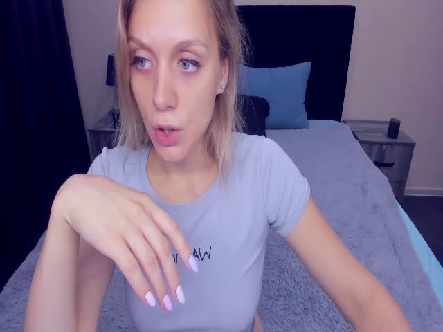 Live sex webcam photo for MeganKind #260428587