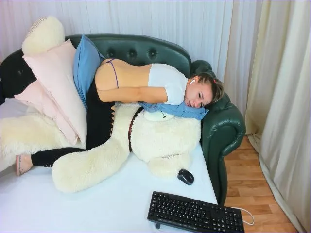 Live sex webcam photo for DreamGirl225 #260553532