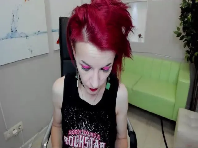Live sex webcam photo for RubyBlaze #253359043