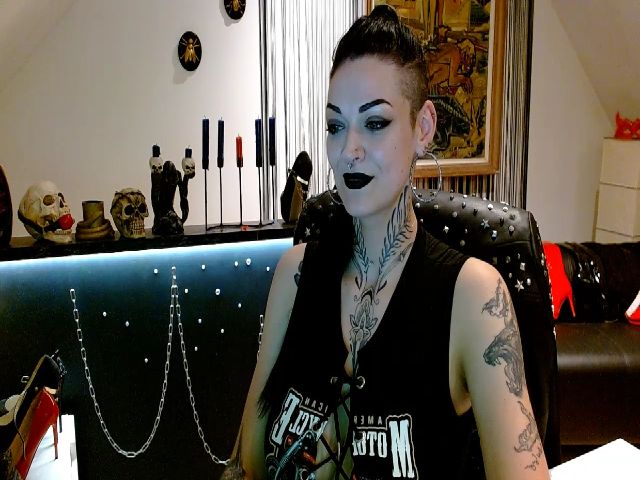 Live sex webcam photo for DaemonInk #255731134