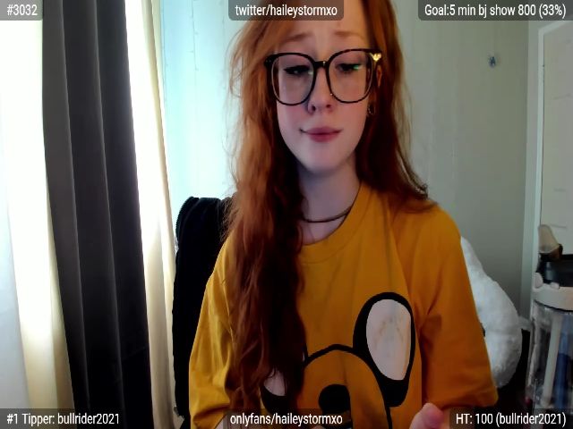 Live sex webcam photo for Haileystormxo #257712221